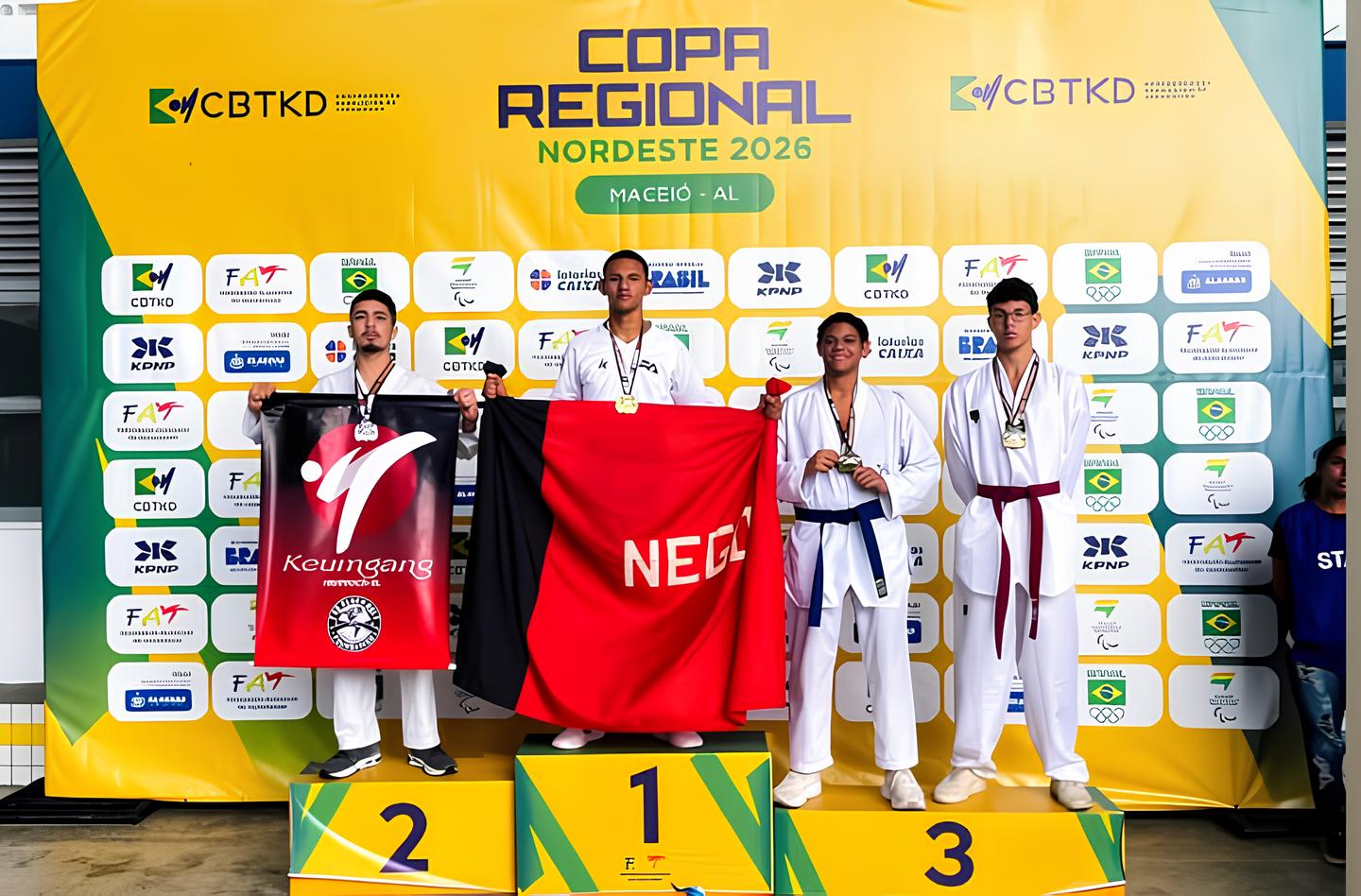 Dário David, de Pocinhos-PB, é campeão da Copa Regional Nordeste de Taekwondo